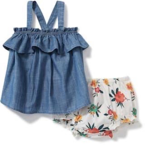 NWT Old Navy Baby Chambray Ruffle Tank with Floral Bloomers 2 Piece Set, 3-6M - Picture 2 of 6